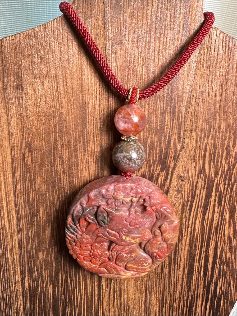 Maroon Ocean Jasper Fox Pendant Necklace with Amethyst on Adjustable Rope - Picture 4 of 13